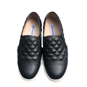 Steve Madden Zaander slip on shoe size